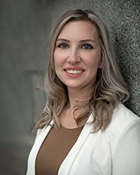 Dr. Lindsey Kurach